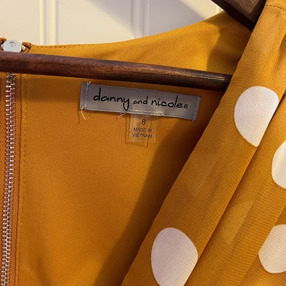 Yellow and White Polka Dot Wrap Style Ruffled Dress Size 8 - Picture 5 of 5